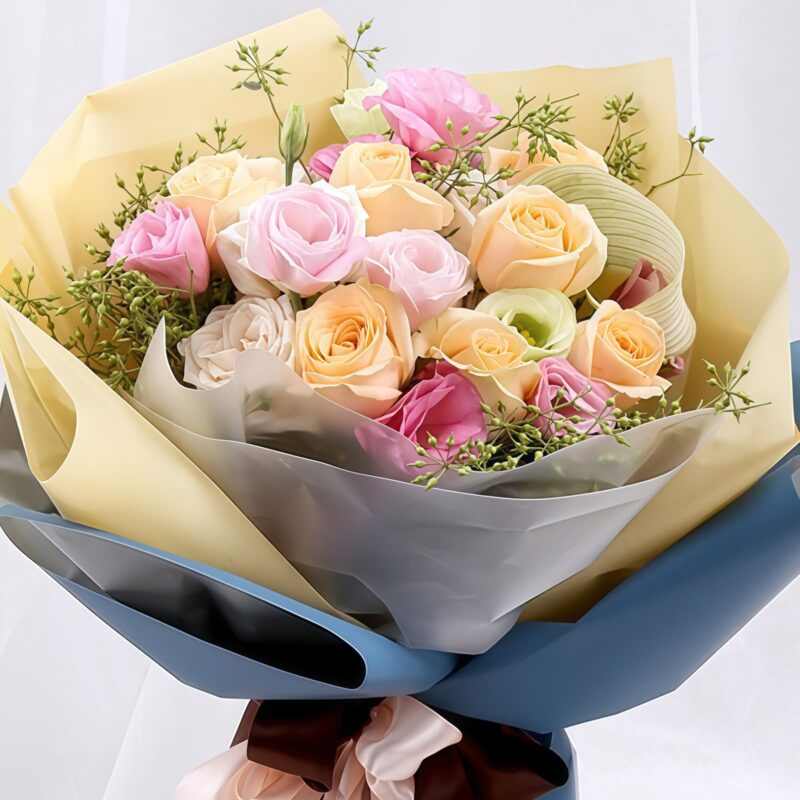 10 Mixed Roses Bouquet - Gentle Affection | Elegant Floral Gift - 3