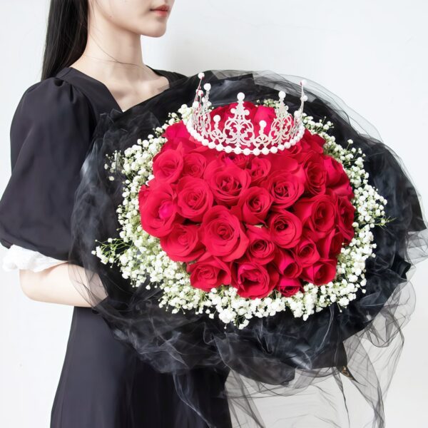 Bouquet di Rose Rosse 33/99 con Diadema – Romanzo Regale