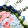 Bouquet di 9 Rose e Ortensia - Eleganza Urbana 9 Roses and Hydrangea Bouquet | Urban Charm Floral Arrangement - 4