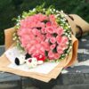 Bouquet di 52 Rose Rosa Diana con 2 Bambole - Affetto Profondo 52 Diana Pink Roses Bouquet with 2 Dolls | Romantic Gift for Her