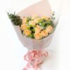 Gentle Breeze: 11 Champagne Roses and Daisies Bouquet - 1