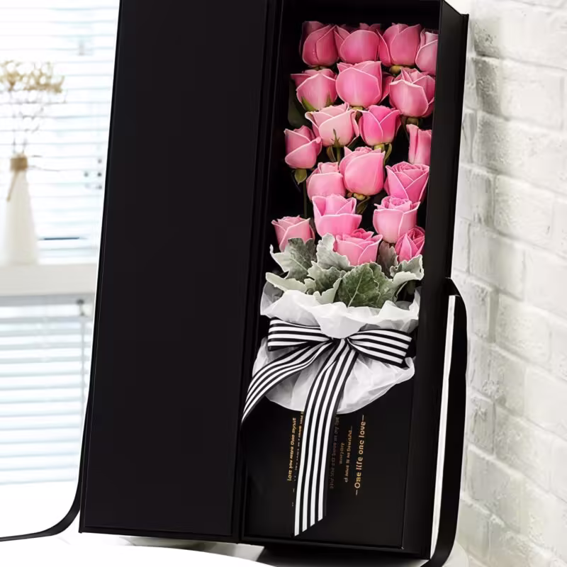 19 Maria Roses Bouquet - Romantic Affair Floral Gift - 1