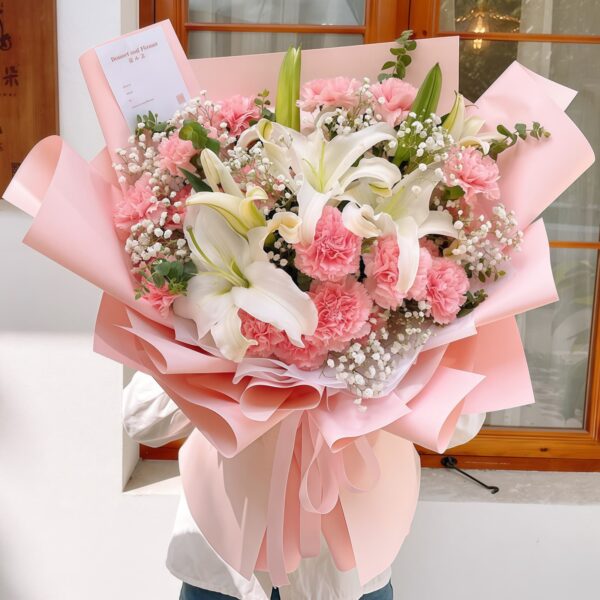 Bouquet di 16 Garofani Rosa e 2 Gigli Bianchi - Dolce Tenerezza