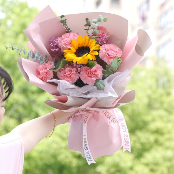 向日葵與粉紅康乃馨 7 朵花束 - 幸福暖陽 向日葵與粉紅康乃馨 7 朵花束 - 幸福暖陽