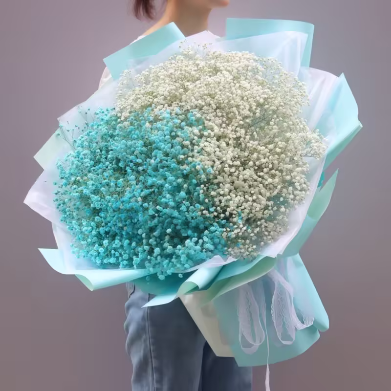 Bouquet di Nebbiolina Colorata - Sogni Eterei Ethereal Dreams Dyed Baby's Breath Bouquet | Blue & White Floral Gift