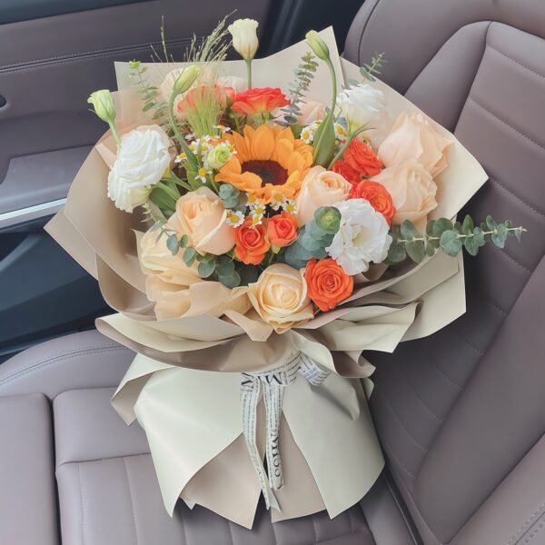 Bouquet 1 Girasole e 9 Rose Champagne - Ore Dorate