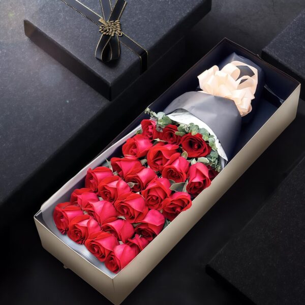 19 Rose Rosse in Confezione Regalo - Pura Sincerità