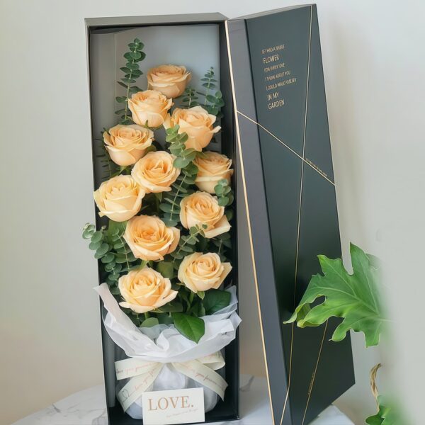 Coffret de 11 Roses Champagne — L'Élégance Signature