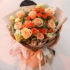 Bouquet di 11 Rose Color Champagne: Amore Senza Tempo 11 Champagne Roses Bouquet - Elegant Floral Gift for Romantic Occasions