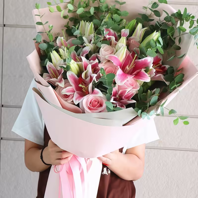 Bouquet di 11 Gigli Rosa e 11 Rose Rosa - Eleganza in Tonalità Pastello 11 Pink Lilies and 11 Pink Roses Bouquet | Pink Elegance Floral Gift - 2