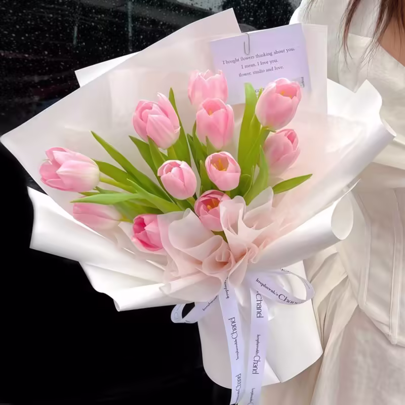 10 Pink Tulips Bouquet - First Encounter