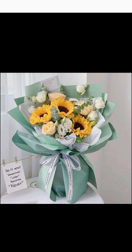Bouquet "Notte Stellata" con 19 Rose Ocean Song e Champagne real bouquet photo