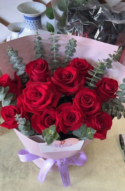 Bouquet di 11 Rose Rosse - Amore Classico real bouquet photo