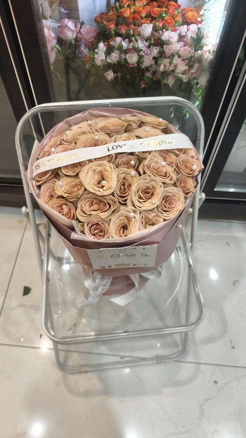 Bouquet di 36 Rose Cappuccino – Sogno Perlaceo real bouquet photo