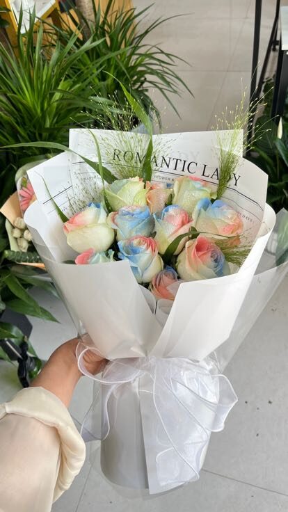 Bouquet "Amore Incantato": 11 Rose Sirena real bouquet photo