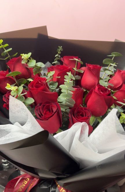 19 Rose Rosse – Dolce Promessa real bouquet photo