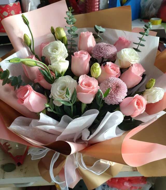 Bouquet Misto di Rose Rosa - Dolce Innocenza real bouquet photo