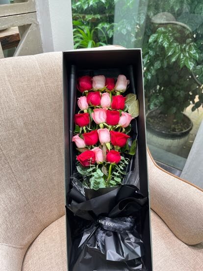 Box 19 Rose Rosse e Rosa - Benedizioni Eterne real bouquet photo
