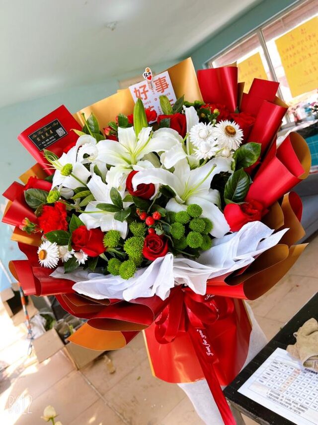 Cofanetto Regalo 11 Rose Rosse - Un Ricordo Romantico real bouquet photo