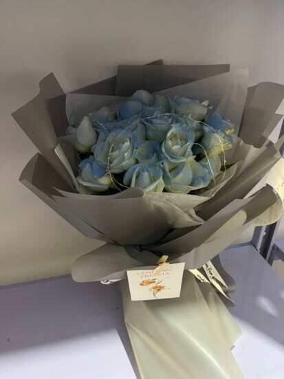 33 Rose Azzurro Ghiaccio - Sogno Celeste real bouquet photo