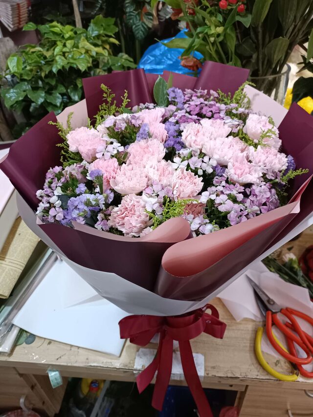 Bouquet di 19 Garofani Rosa - Fioritura Gioiosa real bouquet photo