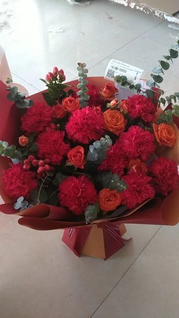 Bouquet di 11 Garofani Rossi - Radioso Splendore real bouquet photo