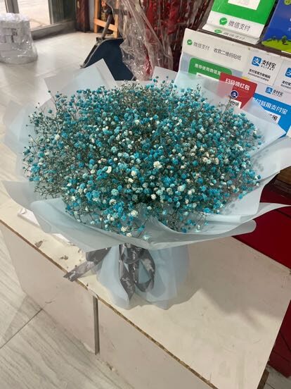 Sogni Celesti: Bouquet di Gypsophila Blu real bouquet photo
