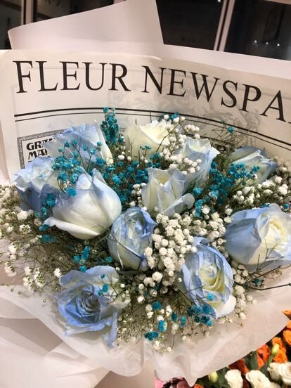 Bouquet di 11 Rose Blu Ghiaccio - Amore Puro real bouquet photo
