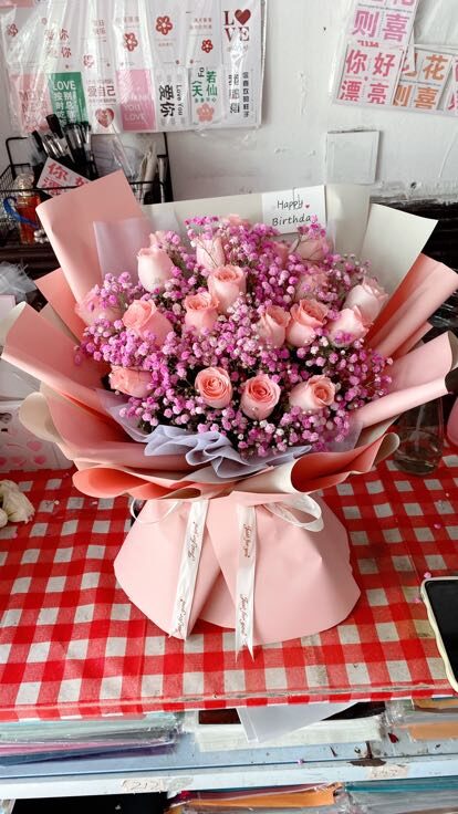 Bouquet di 19 Rose Rosa - Un Romantico Incanto real bouquet photo