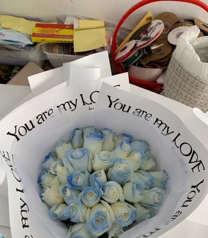 Bouquet 33 Rose Blu Ghiaccio - Cuore Coraggioso real bouquet photo