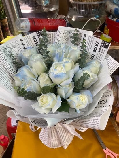 Bouquet di 19 Rose Blu Michigan 'Ice Cream' - Dolce Sogno real bouquet photo